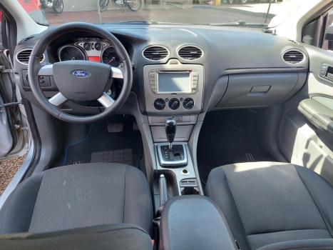 FORD Focus Hatch 2.0 16V 4P GHIA AUTOMTICO, Foto 7