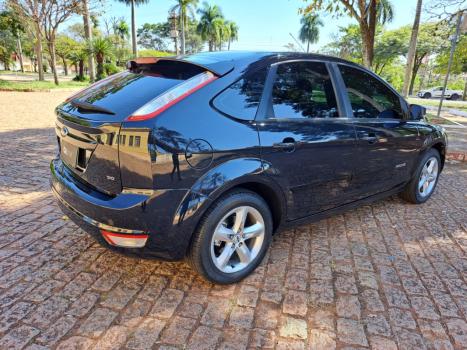 FORD Focus Hatch 2.0 16V 4P GLX, Foto 9