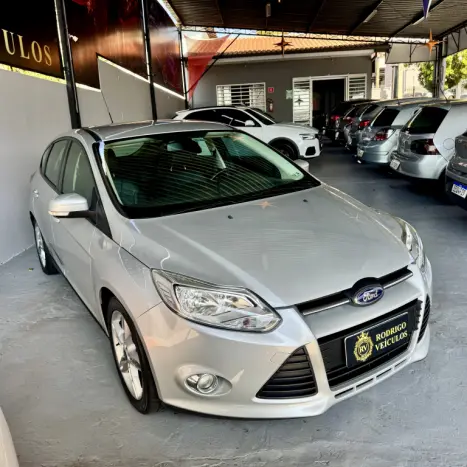 FORD Focus Hatch 2.0 16V 4P FLEX SE PLUS POWERSHIFT AUTOMTICO, Foto 6