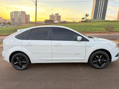 FORD Focus Hatch 2.0 16V 4P GLX FLEX, Foto 1