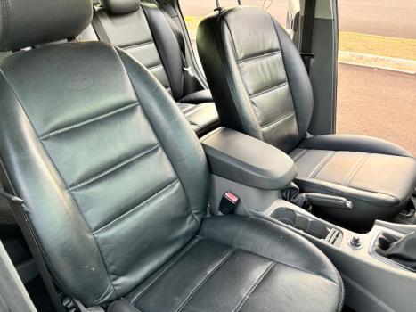 FORD Focus Hatch 2.0 16V 4P GLX FLEX, Foto 2