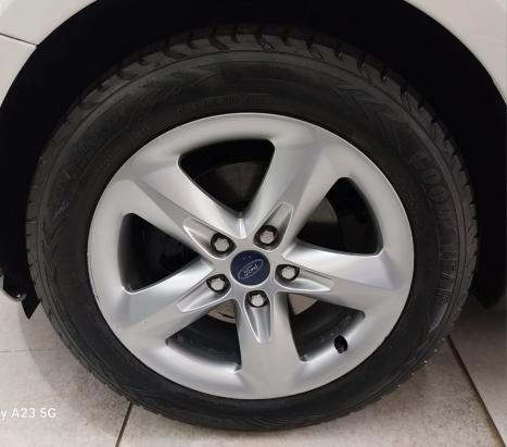 FORD Focus Hatch , Foto 9