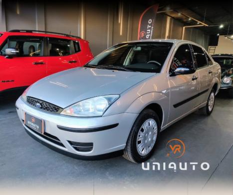 FORD Focus Sedan 1.6 4P, Foto 2