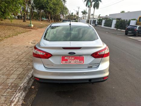 FORD Focus Sedan 2.0 16V 4P FLEX TITANIUM AUTOMTICO, Foto 3