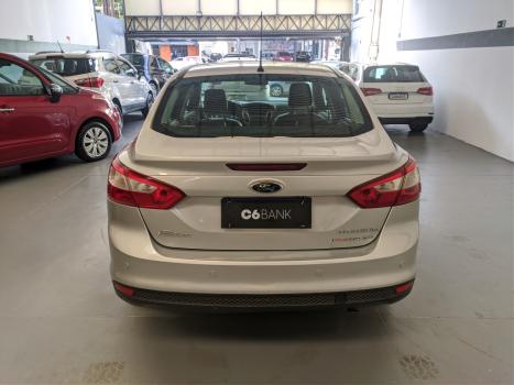 FORD Focus Sedan 2.0 16V 4P FLEX TITANIUM AUTOMTICO, Foto 5