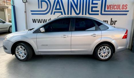 FORD Focus Sedan 2.0 16V 4P, Foto 4