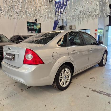 FORD Focus Sedan 2.0 16V 4P GLX FLEX, Foto 4