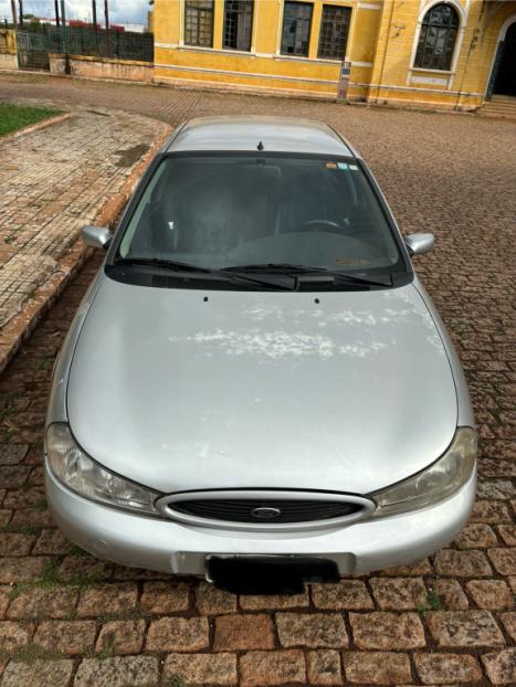 FORD Mondeo 2.0 16V GLX, Foto 12