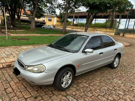 FORD Mondeo 2.0 16V GLX, Foto 10