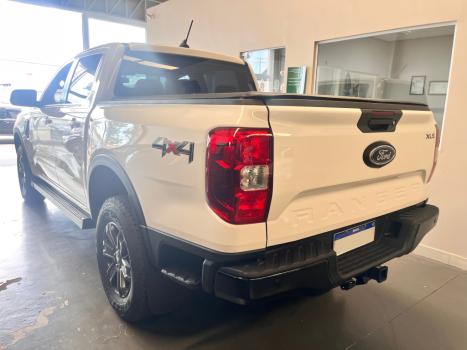 FORD Ranger 2.0 4P TURBO DIESEL XLS 4X4 CABINE DUPLA AUTOMTICO, Foto 10