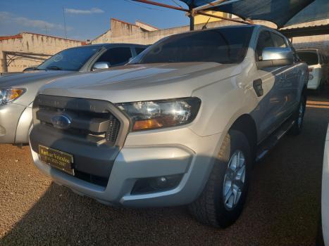 FORD Ranger 2.2 16V XLS DIESEL 4X4 CABINE DUPLA, Foto 2