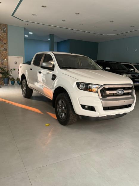 FORD Ranger 2.2 16V XLS DIESEL 4X4 CABINE DUPLA AUTOMTICO, Foto 4