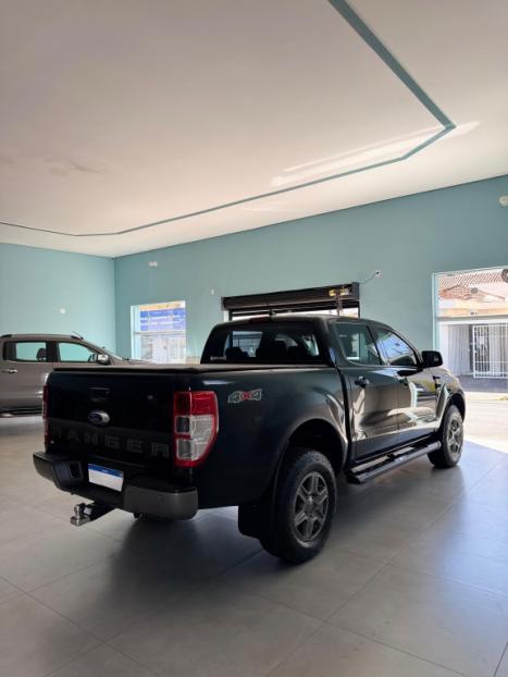 FORD Ranger 2.2 16V XLS DIESEL 4X4 CABINE DUPLA AUTOMTICO, Foto 5