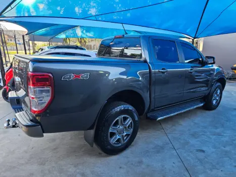 FORD Ranger 2.2 16V XLS DIESEL 4X4 CABINE DUPLA AUTOMTICO, Foto 6