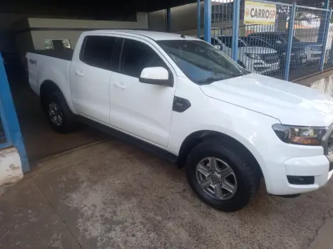 FORD Ranger 2.2 16V XLS DIESEL 4X4 CABINE DUPLA AUTOMTICO, Foto 2