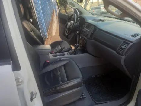 FORD Ranger 2.2 16V XLS DIESEL 4X4 CABINE DUPLA AUTOMTICO, Foto 9