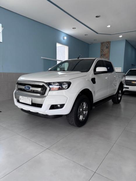 FORD Ranger 2.2 16V XLS DIESEL 4X4 CABINE DUPLA AUTOMTICO, Foto 1