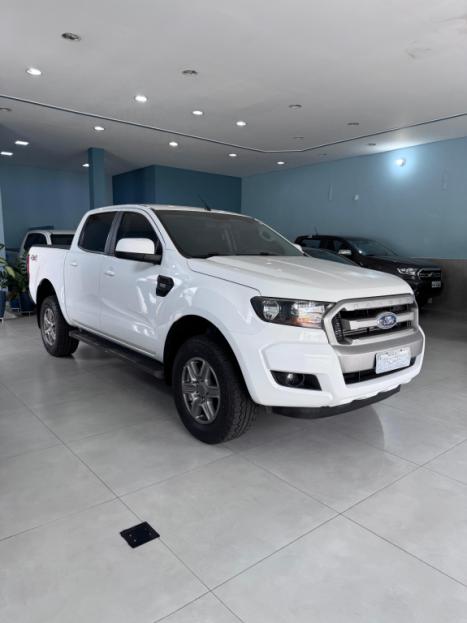 FORD Ranger 2.2 16V XLS DIESEL 4X4 CABINE DUPLA AUTOMTICO, Foto 2