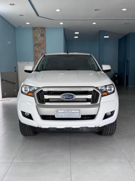 FORD Ranger 2.2 16V XLS DIESEL 4X4 CABINE DUPLA AUTOMTICO, Foto 3