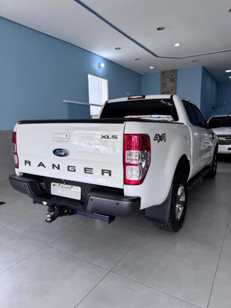 FORD Ranger 2.2 16V XLS DIESEL 4X4 CABINE DUPLA AUTOMTICO, Foto 8
