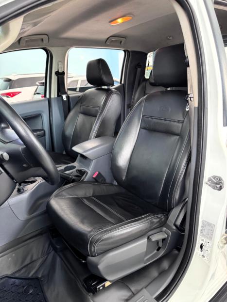 FORD Ranger 2.2 16V XLS DIESEL 4X4 CABINE DUPLA AUTOMTICO, Foto 12