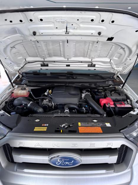 FORD Ranger 2.2 16V XLS DIESEL 4X4 CABINE DUPLA AUTOMTICO, Foto 17