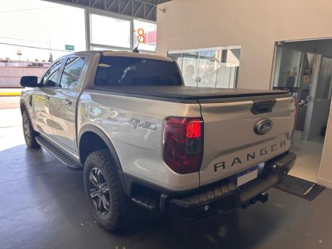 FORD Ranger 3.0 V6 24V 4X4 XLT TURBO DIESEL CABINE DUPLA AUTOMTICO, Foto 9