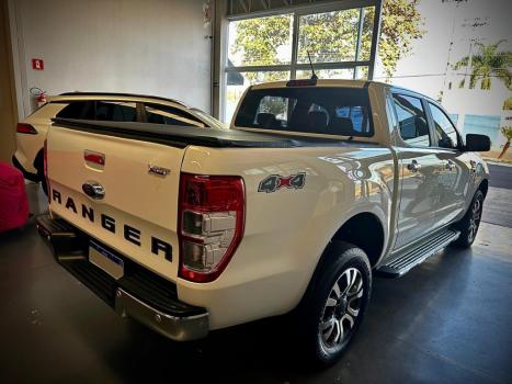 FORD Ranger 3.2 20V XLT 4X4 CABINE DUPLA TURBO DIESEL AUTOMTICO, Foto 8