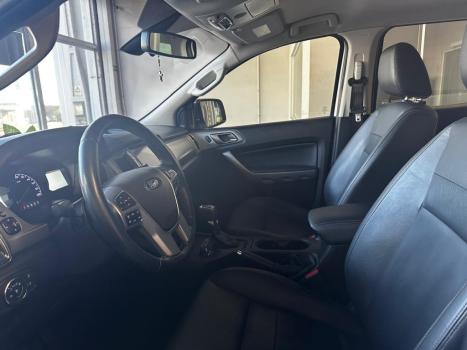 FORD Ranger 3.2 20V XLT 4X4 CABINE DUPLA TURBO DIESEL AUTOMTICO, Foto 22