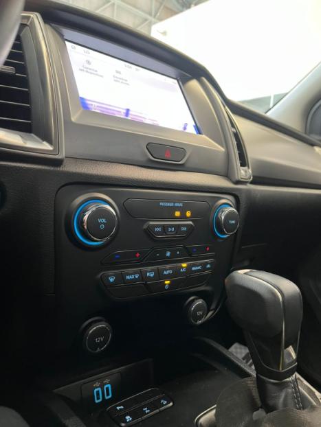 FORD Ranger 3.2 20V CABINE DUPLA 4X4 LIMITED TURBO DIESEL AUTOMTICO, Foto 16