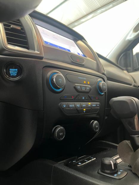 FORD Ranger 3.2 20V CABINE DUPLA 4X4 LIMITED TURBO DIESEL AUTOMTICO, Foto 23