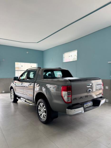 FORD Ranger 3.2 20V CABINE DUPLA 4X4 LIMITED TURBO DIESEL AUTOMTICO, Foto 6