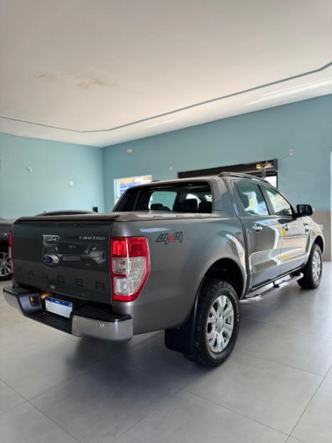 FORD Ranger 3.2 20V CABINE DUPLA 4X4 LIMITED TURBO DIESEL AUTOMTICO, Foto 8