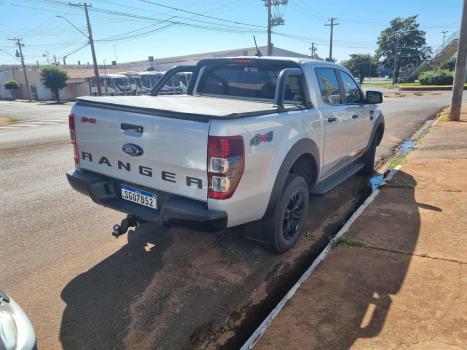FORD Ranger 3.2 20V FX4 4X4 CABINE DUPLA TURBO DIESEL AUTOMTICO, Foto 3