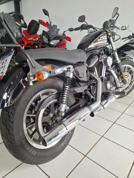 HARLEY DAVIDSON Sportster XL 883 R, Foto 4