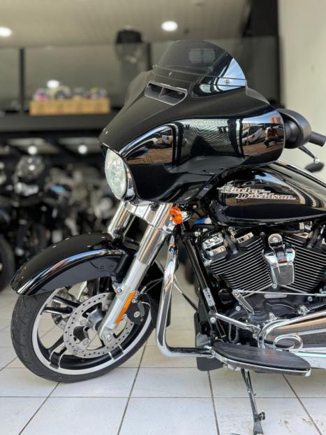 HARLEY DAVIDSON Street Glide FLHX 1800, Foto 4
