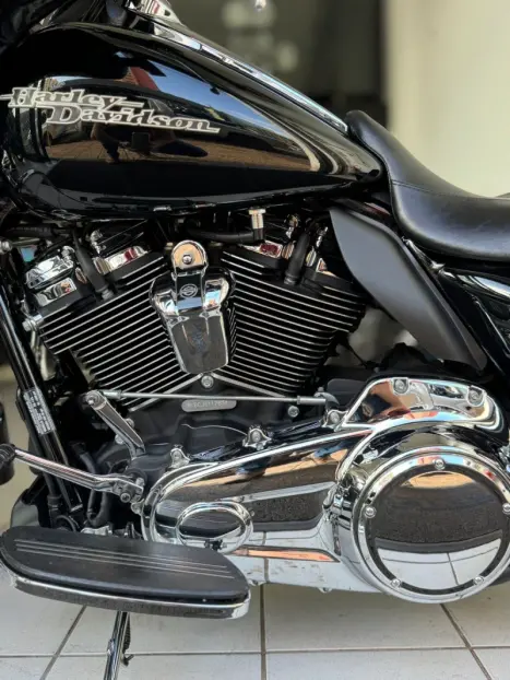 HARLEY DAVIDSON Street Glide FLHX 1800, Foto 6