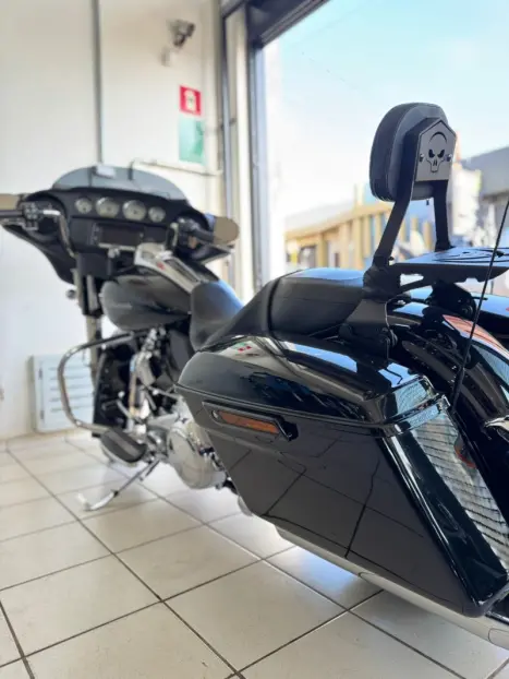 HARLEY DAVIDSON Street Glide FLHX 1800, Foto 17