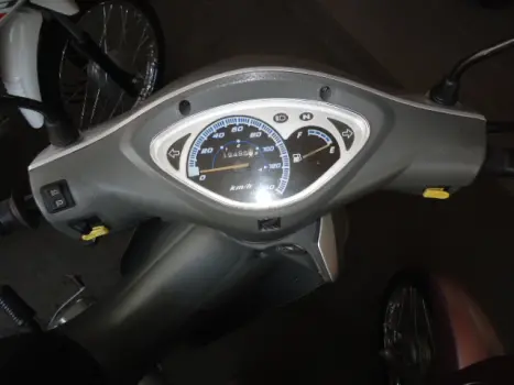 HONDA Biz 125 ES, Foto 3