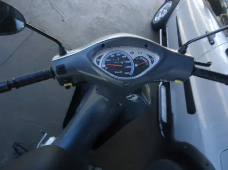 HONDA Biz 125 ES, Foto 3