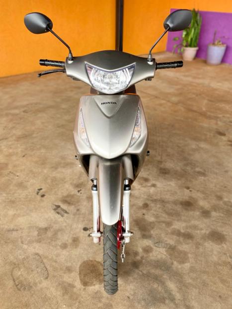 HONDA Biz 125 ES, Foto 2