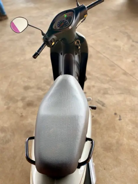 HONDA Biz 125 ES, Foto 4