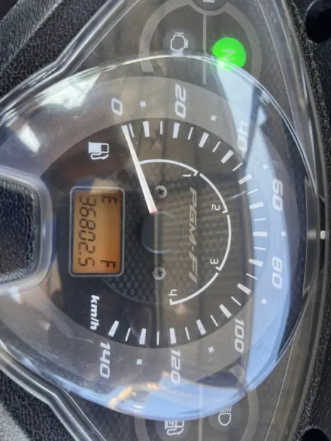 HONDA Biz 125 EX, Foto 6