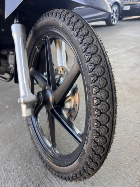 HONDA Biz 125 EX, Foto 9