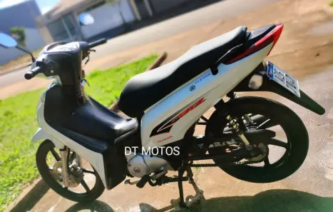 HONDA Biz 125 EX, Foto 3