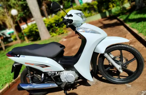 HONDA Biz 125 EX, Foto 6