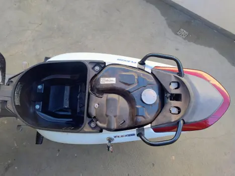 HONDA Biz 125 EX, Foto 7