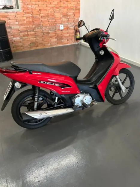 HONDA Biz 125 EX, Foto 4