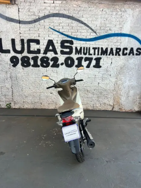 HONDA Biz 125 EX, Foto 3