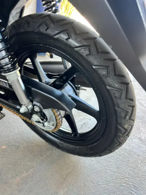 HONDA Biz 125 EX, Foto 10